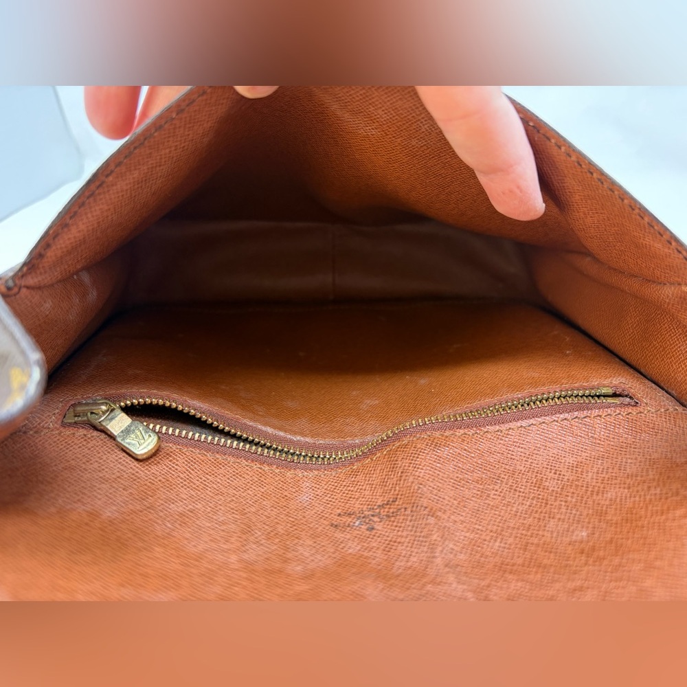 Louis Vuitton Saint Cloud GM Monogram Crossbody Bag Vintage 1989 Authentic LV - Picture 4 of 16